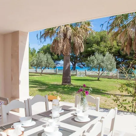 Countess Garden 3-2, Sun Of The Bay 1b, At Alcúdia